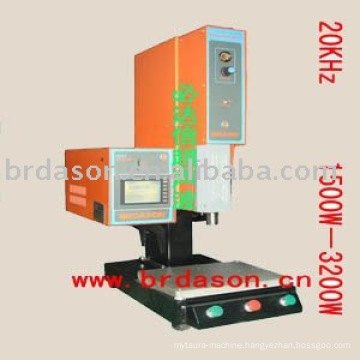 Ultrasonic plastic welding machine for PVC products